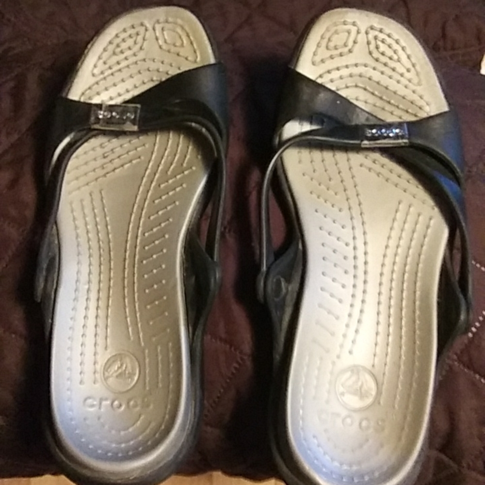 CROCS Slip Ons